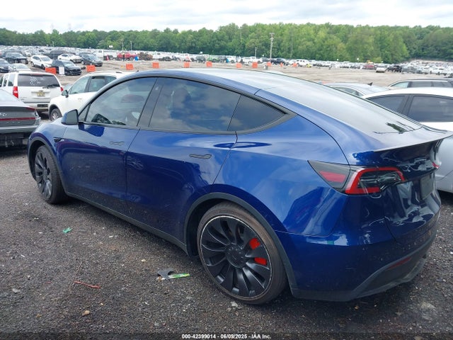 7SAYGDEF5PF700890 Tesla Model Y