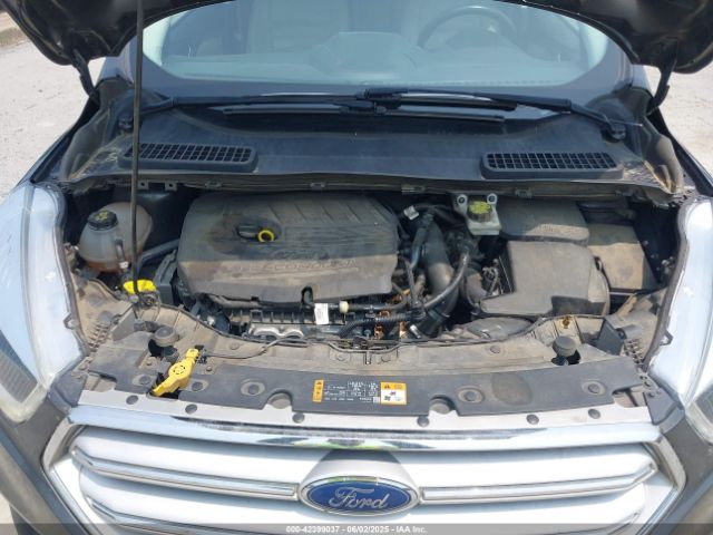 1FMCU9HD4JUD30212 Ford ESCAPE SEL