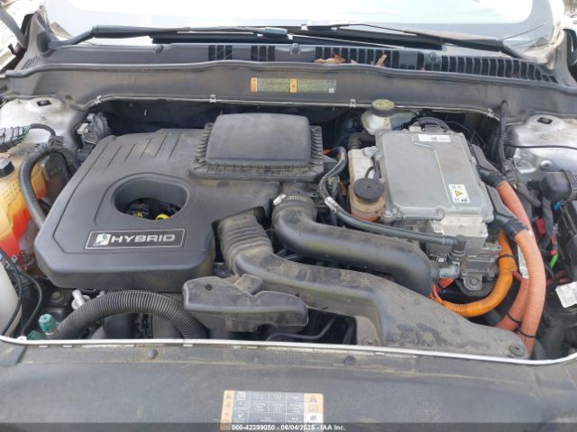 3FA6P0LU8HR380632 Ford Fusion Hybrid Se