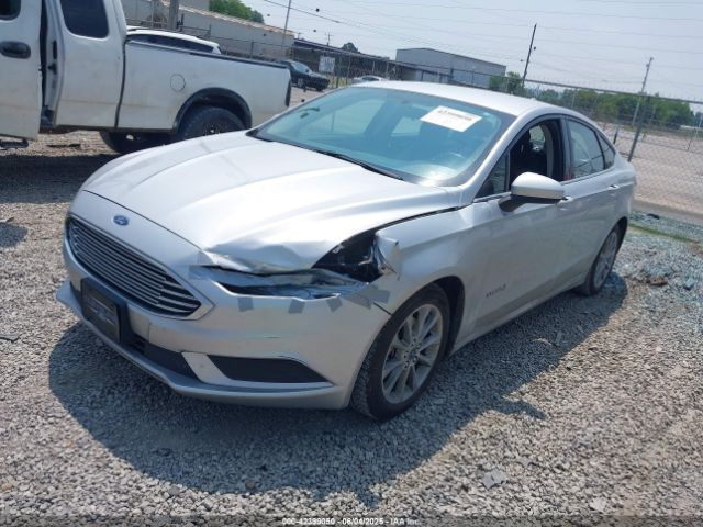 3FA6P0LU8HR380632 Ford Fusion Hybrid Se