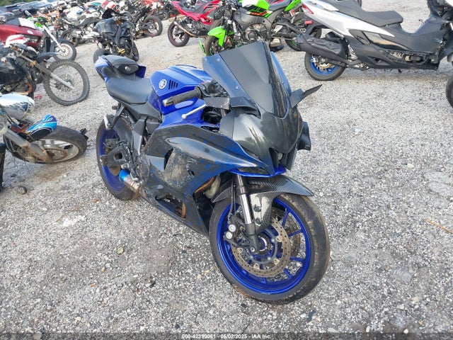 2024 YAMAHA YZFR7 JYARM38E9RA010445