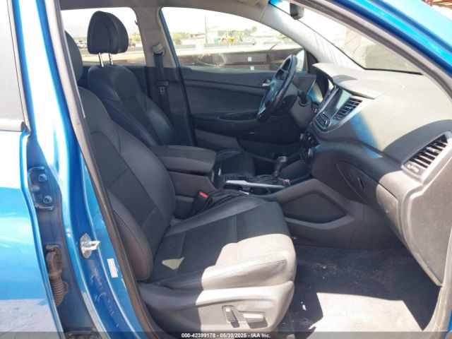 2017 HYUNDAI TUCSON KM8J33A41HU525714 Photo 4