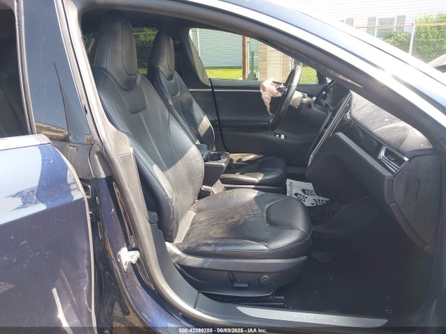 2014 TESLA MODEL S 5YJSA1H17EFP65983 Photo 4