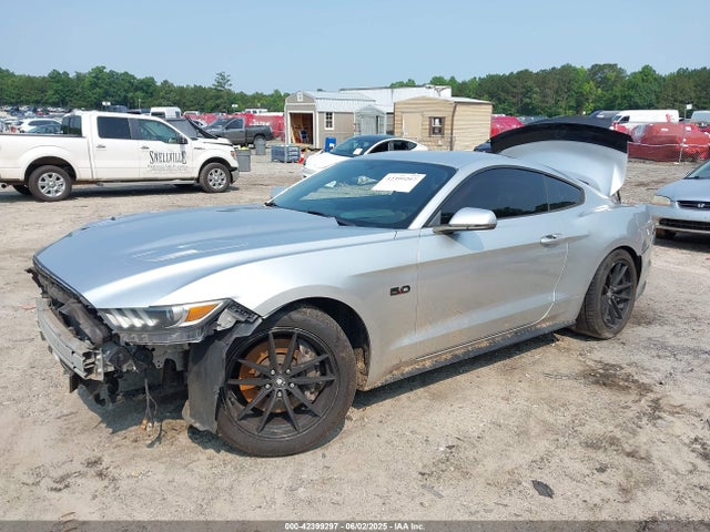Ford 2016 2016 1FA6P8CFXG5201055 Image 2