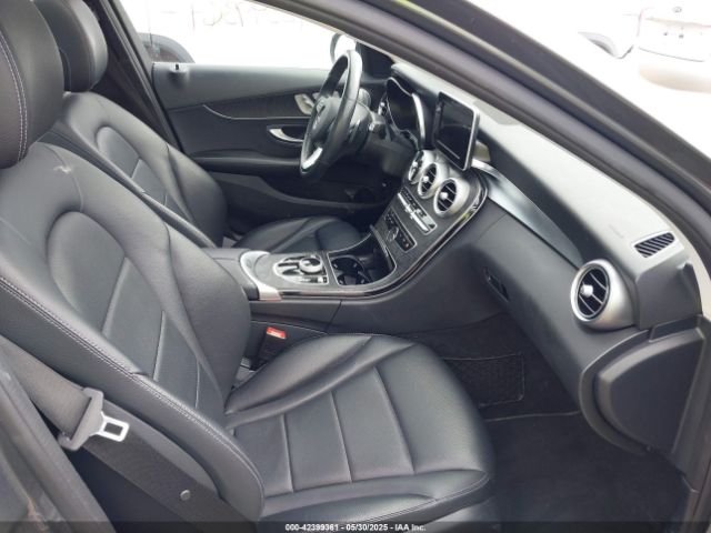 55SWF4KB1HU187792 Mercedes-Benz C 300 4matic/luxury 4matic/sport 4matic