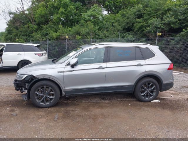 3VV2B7AX0NM159615 Volkswagen Tiguan 2.0t Se