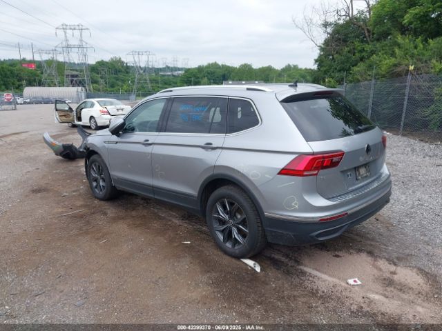 3VV2B7AX0NM159615 Volkswagen Tiguan 2.0t Se