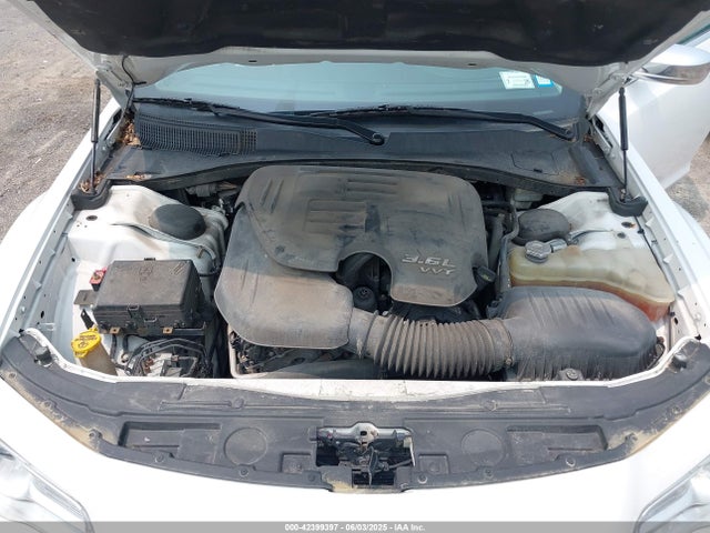 2C3CCAEG2FH802221 Chrysler 300C