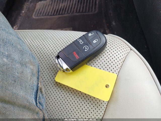 2C3CCAEG2FH802221 Chrysler 300C