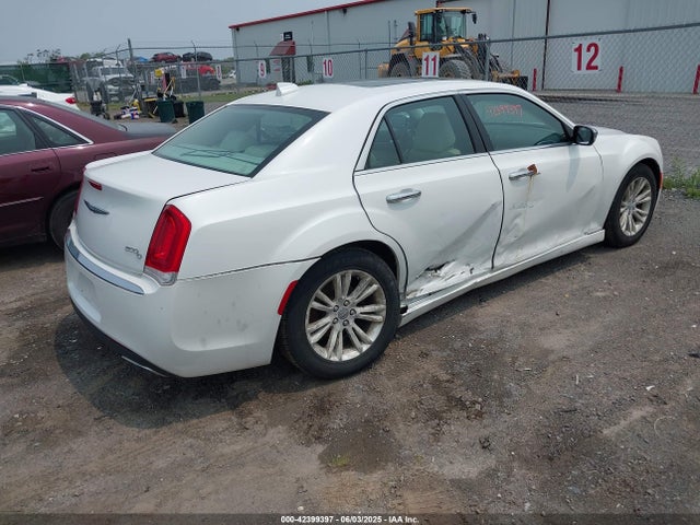 2C3CCAEG2FH802221 Chrysler 300C