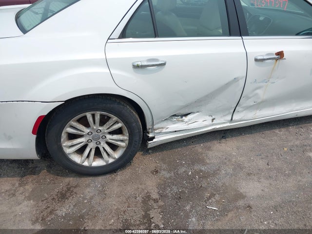 2C3CCAEG2FH802221 Chrysler 300C