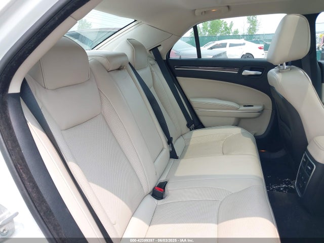 2C3CCAEG2FH802221 Chrysler 300C