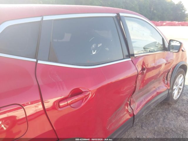 JN1BJ1CP2JW191796 Nissan Rogue Sport S