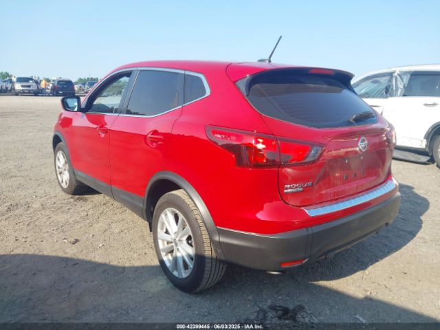 JN1BJ1CP2JW191796 Nissan Rogue Sport S