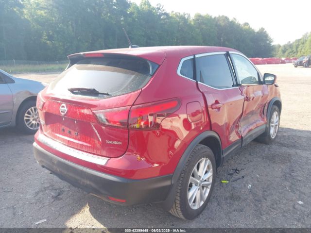 JN1BJ1CP2JW191796 Nissan Rogue Sport S