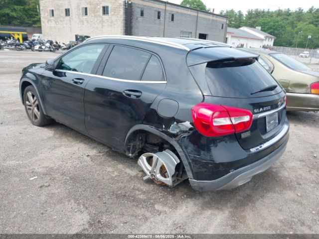 2017 MERCEDES-BENZ GLA 250 WDCTG4GB2HJ303014 Photo 2