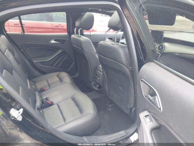 2017 MERCEDES-BENZ GLA 250 WDCTG4GB2HJ303014 Photo 7