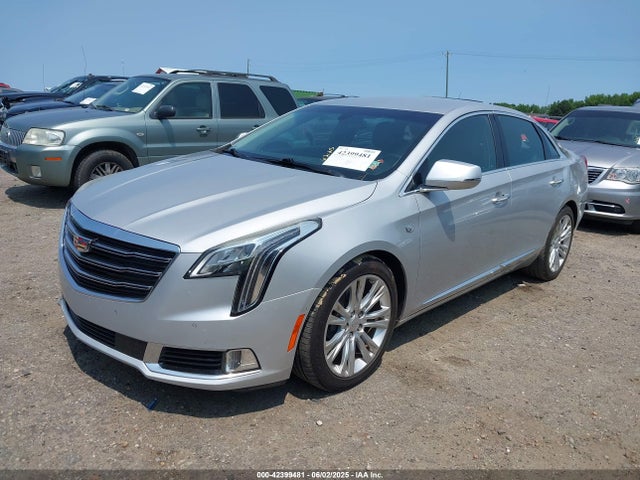2018 CADILLAC XTS 2G61M5S30J9162833 Photo 1