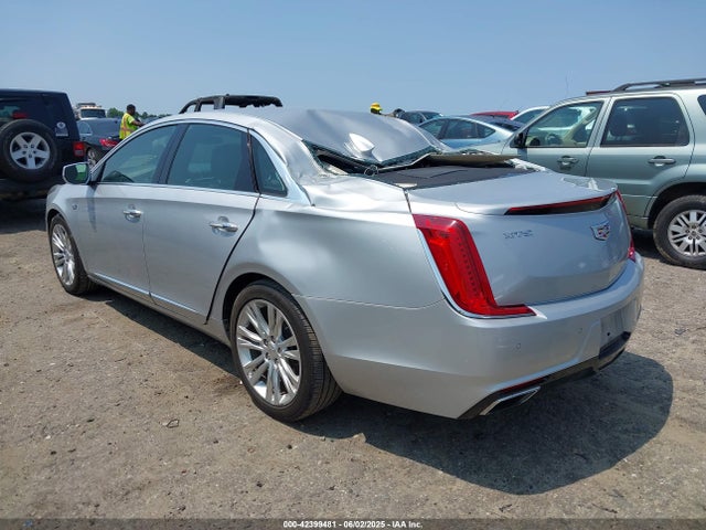 2018 CADILLAC XTS 2G61M5S30J9162833 Photo 2
