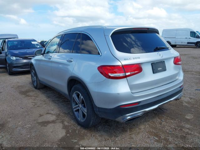2016 MERCEDES-BENZ GLC 300 WDC0G4JB1GF094071 Photo 2