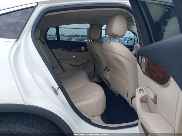 WDC0J4KB1HF231401 Mercedes-Benz m274