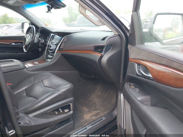2019 CADILLAC ESCALADE ESV 1GYS4HKJ0KR211371 Photo 4