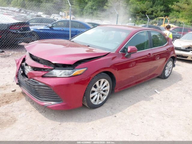 2018 TOYOTA CAMRY 4T1B11HK2JU564885 Photo 1