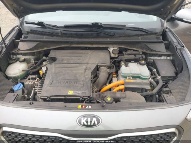 2017 KIA NIRO KNDCC3LCXH5095404 Photo 9