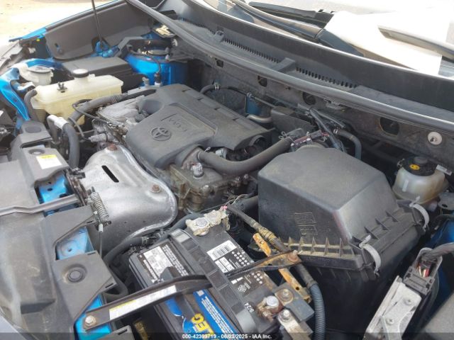 JTMZFREV6HJ703512 Toyota RAV4 LE