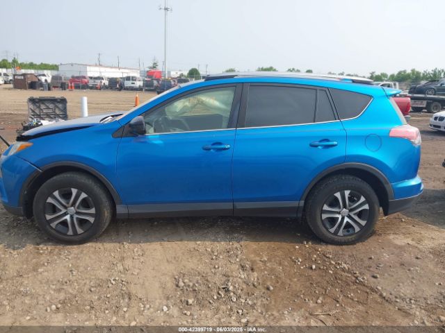 JTMZFREV6HJ703512 Toyota RAV4 LE