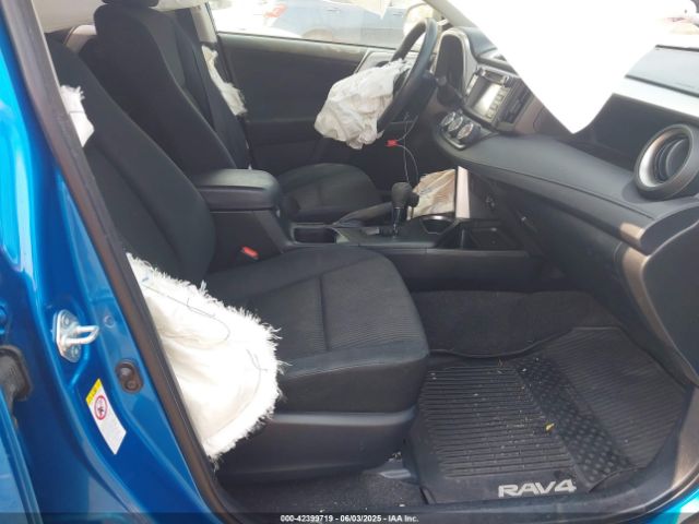 JTMZFREV6HJ703512 Toyota RAV4 LE