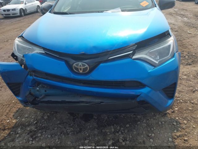 JTMZFREV6HJ703512 Toyota RAV4 LE