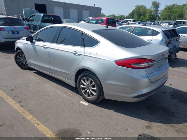 3FA6P0G72JR187158 Ford FUSION S