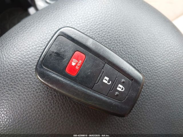 2022 TOYOTA RAV4 HYBRID 4T3RWRFV4NU080211 Photo 10