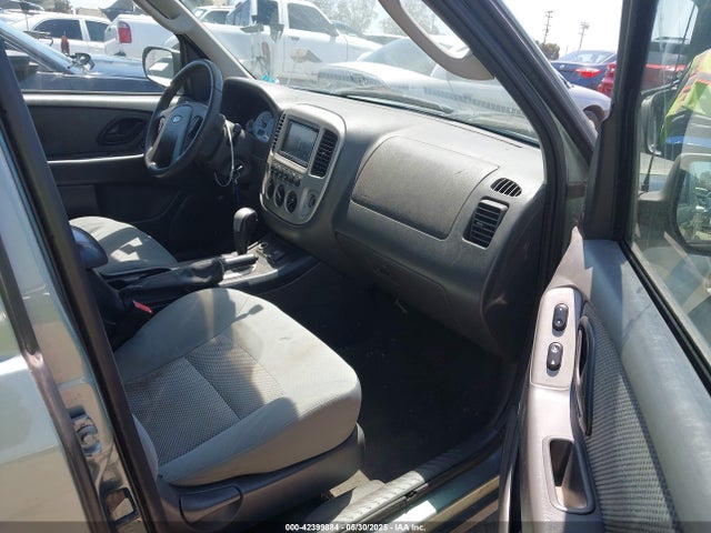 42399884 :رقم المزاد ، 1FMCU49H67KA31717 vin ، 2007 Ford Escape Hybrid مزاد بيع