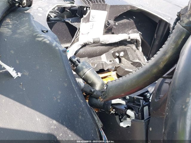 2017 JAGUAR F-PACE SADCL2BV2HA094403 Photo 6