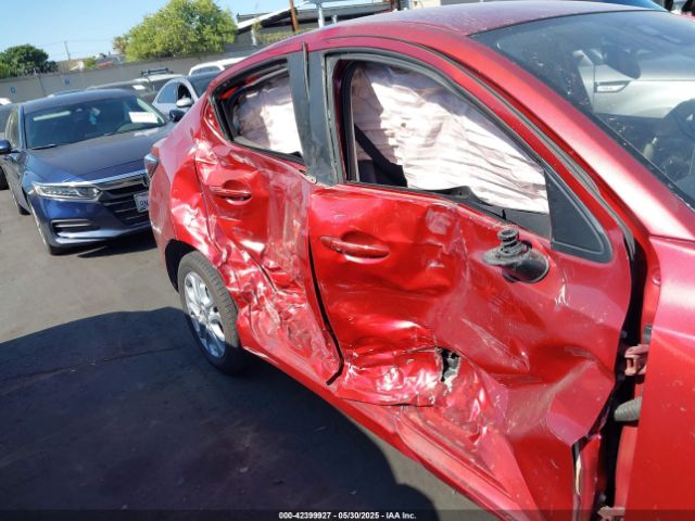 3MYDLBZVXGY140979 Scion p5v