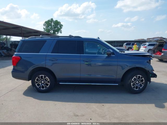 1FMJU1JT9NEA34564 Ford Expedition Xlt