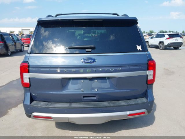 1FMJU1JT9NEA34564 Ford Expedition Xlt