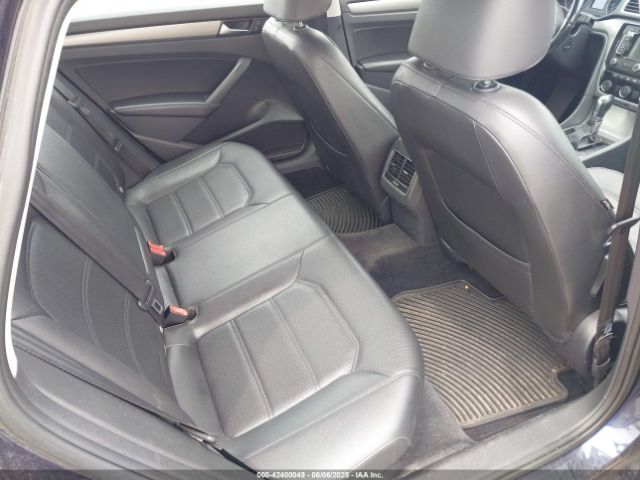 1VWBN7A33EC085317 Volkswagen Passat 2.0l Tdi Se