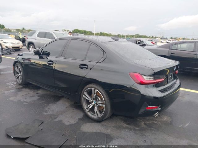 2022 BMW 330I 3MW5R1J04N8C43708 Photo 2