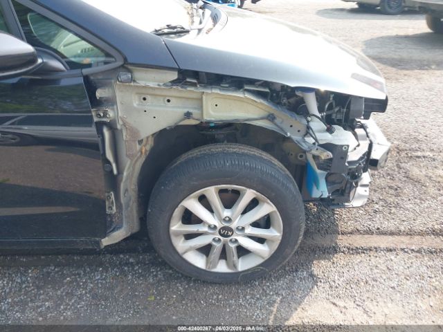 3KPFL4A76HE009647 KIA FORTE LX