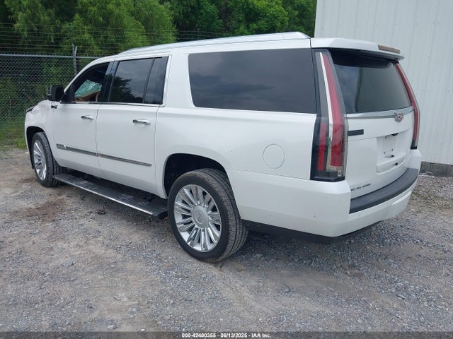 2017 CADILLAC ESCALADE ESV 1GYS3KKJ1HR238815 Photo 2