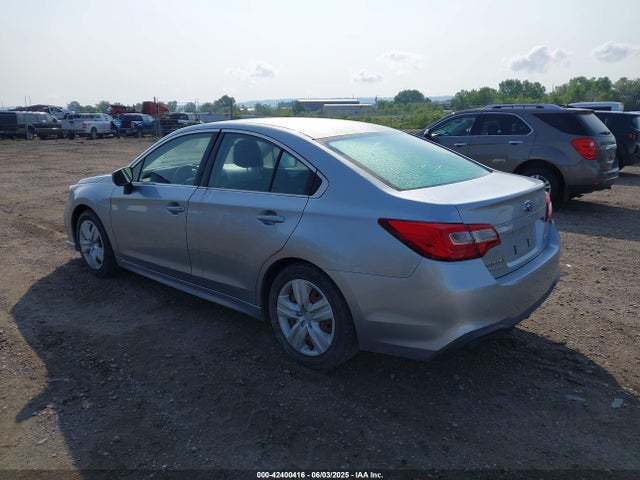 Subaru u5 2018 4S3BNAA66J3045494 Image 3