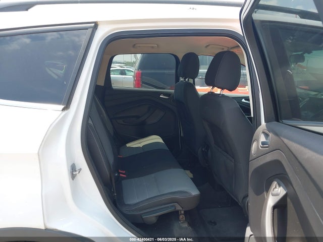 Продажа на аукционе авто 2014 Ford Escape Se, vin: 1FMCU9G9XEUC00583, номер лота: 42400421