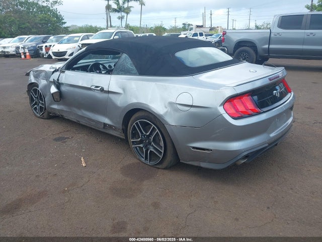 Ford 2020 2020 1FATP8UH1L5125626 Image 3