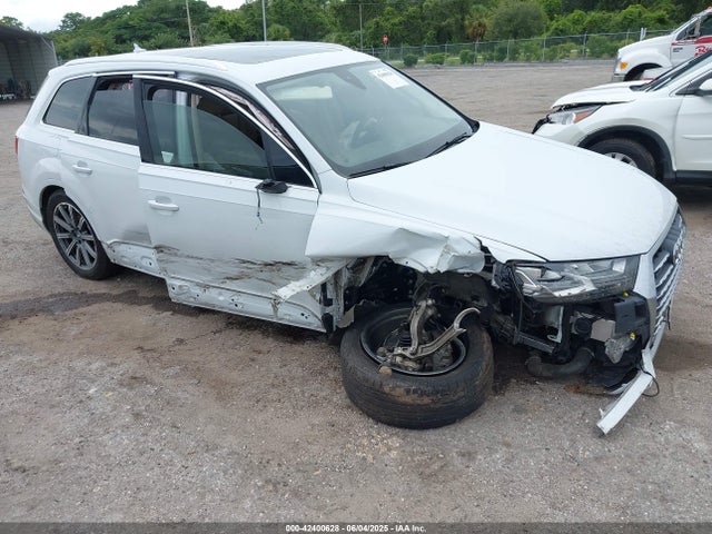 2018 AUDI Q7 WA1LHAF73JD031666 Photo 0