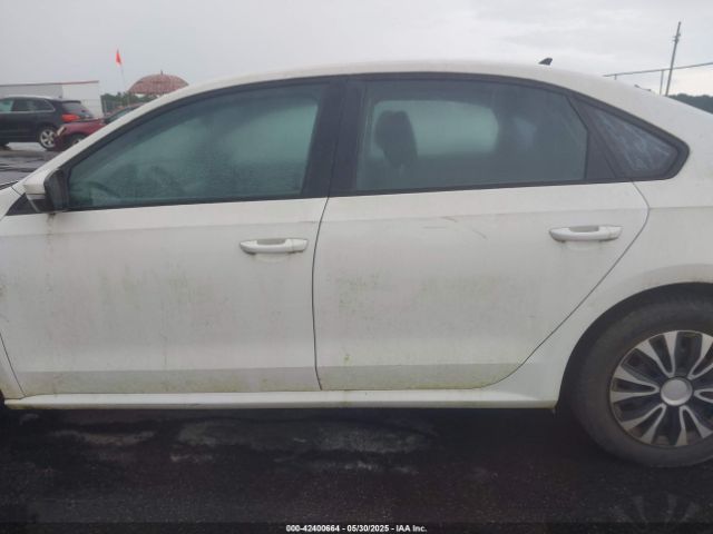 1VWAP7A39EC024253 Volkswagen Passat 2.5l S