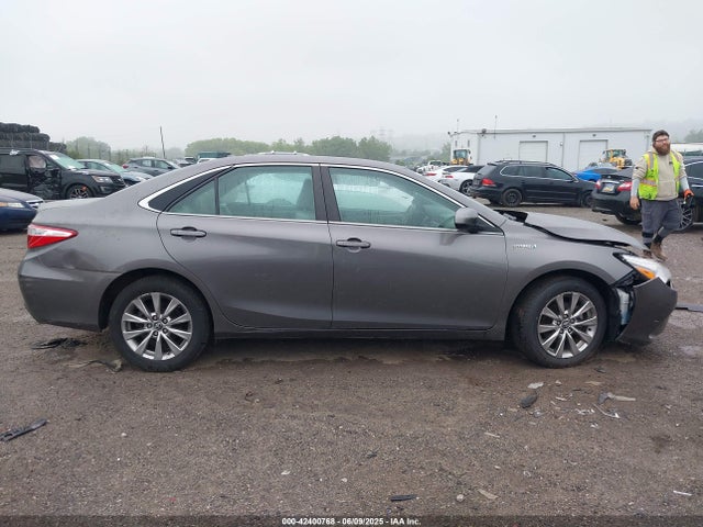 4T1BD1FK9HU210978 Toyota 2ar-fxe+2jm