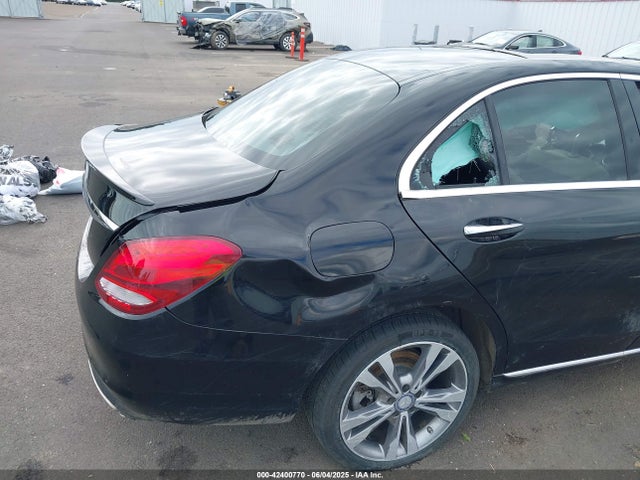 WDDWF4JB6HR233815 Mercedes-Benz C-Class